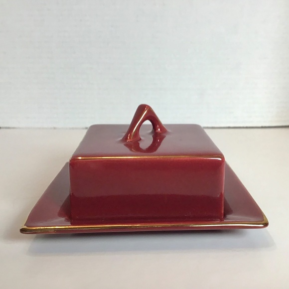 Vintage H. J. WOOD LTD Burslem England Ceramic Maroon Burgundy Butter Dish - Picture 1 of 6